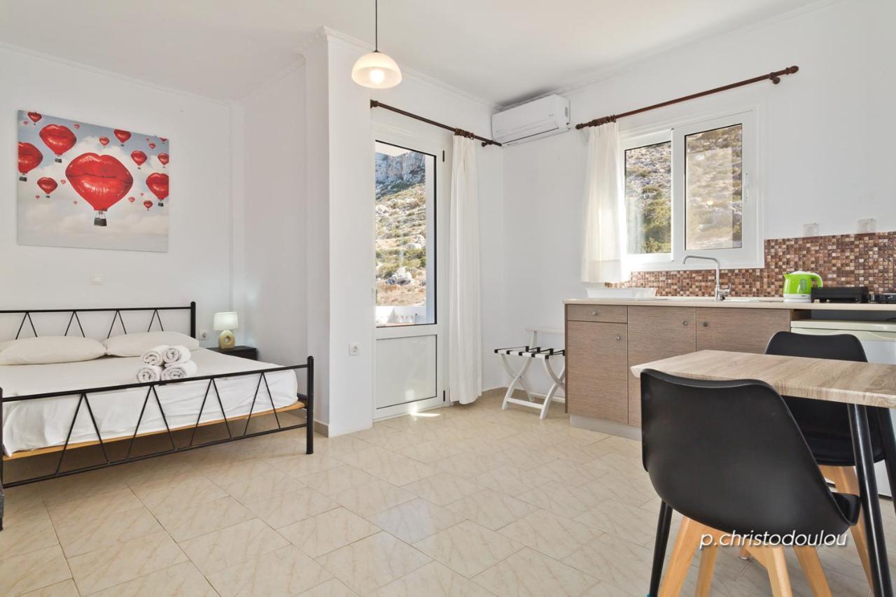 Albatros Studios & Apartments Λευκός Καρπάθου Εξωτερικό φωτογραφία